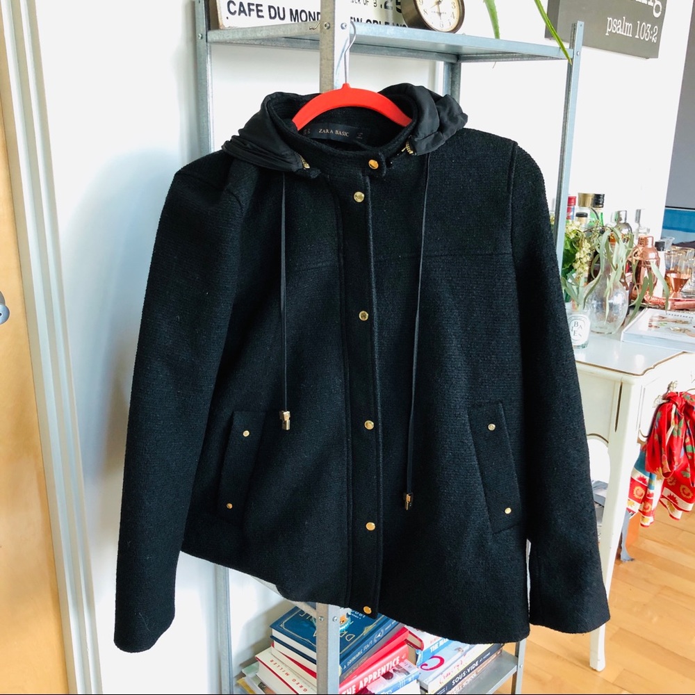 😍 ZARA black coat with detachable rain hood!
